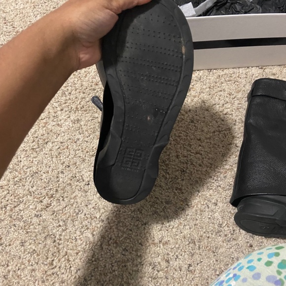 Boots - Picture 6 of 10